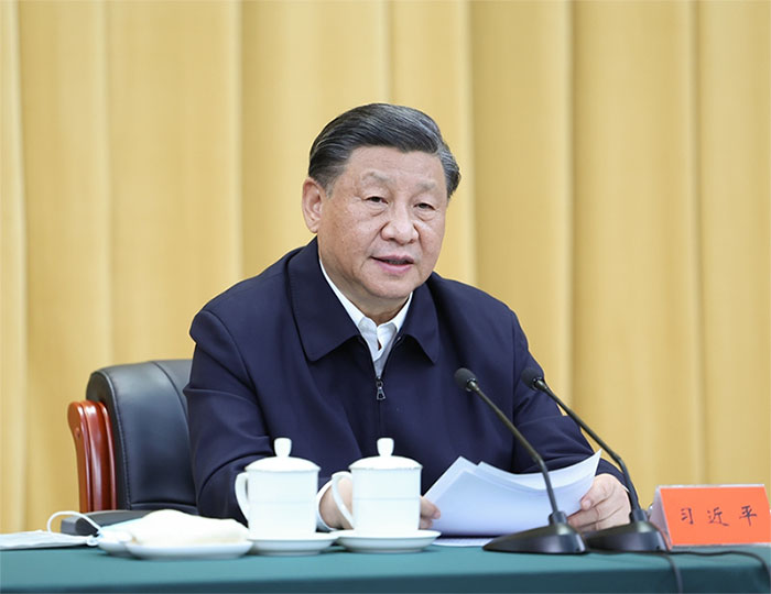 6月2日，中共中央總書記、國(guó)家主席、中央軍委主席習(xí)近平在北京出席文化傳承發(fā)展座談會(huì)并發(fā)表重要講話。